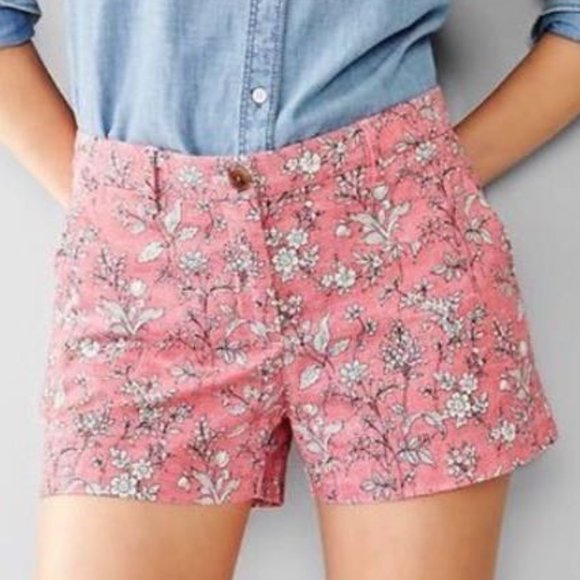 GAP Pants - Gap printed shorts